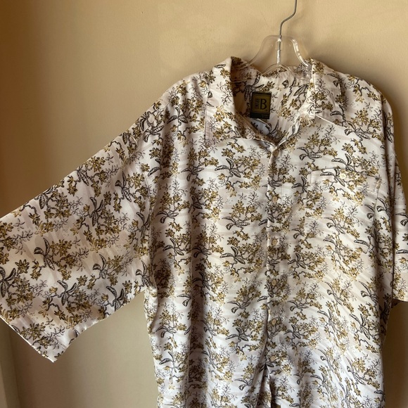 Men’s shirt sleeve button down shirt - Picture 4 of 6